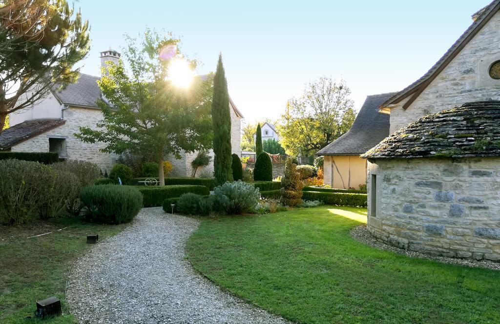 Hotel le mas de laché Caylus Exterior foto